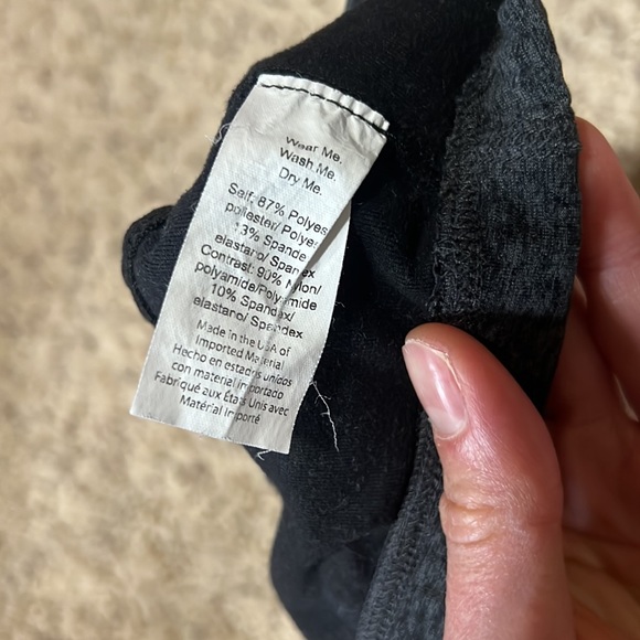 Hardly worn Beyond Yoga super soft strappy back sports bra in size S! - Picture 6 of 6